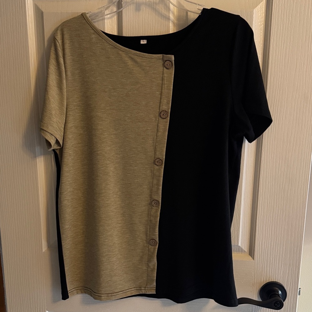 Chic Two-Tone Button-Down Women's Shirt